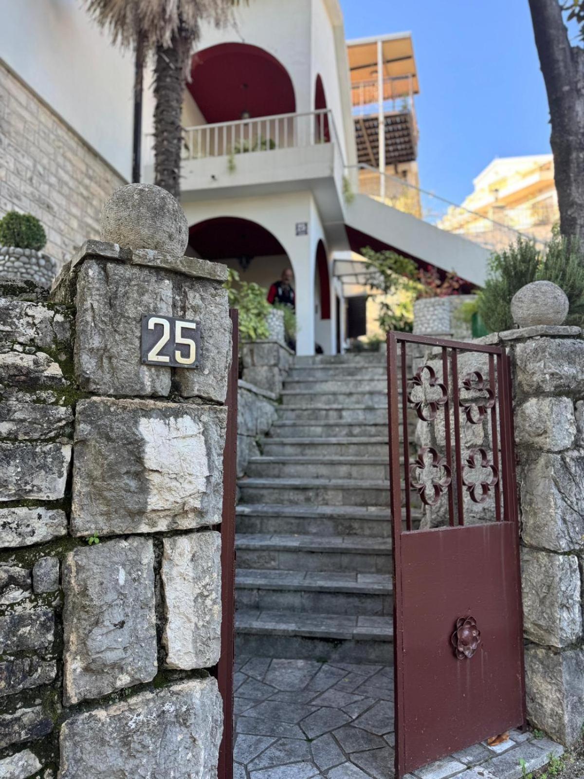 Studio Apartment Palma Херцег Нови Екстериор снимка